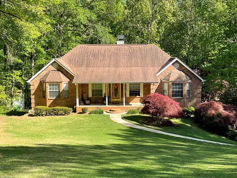 145 Gill Ln — Photo 1