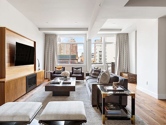 2nd image of 123 Baxter St Penthouse B