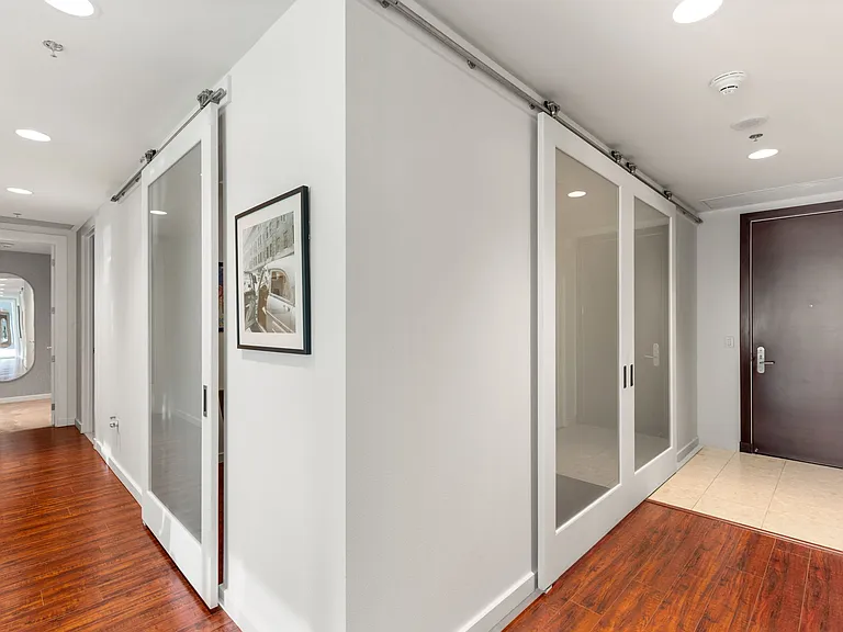 4525 Dean Martin Dr #1906 — Photo 3