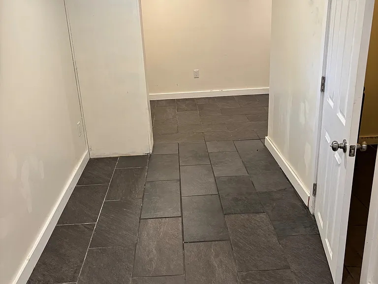 829 Miller Ave — Photo 8