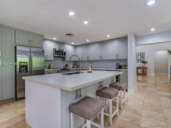 5th image of 1295 NW 23rd St