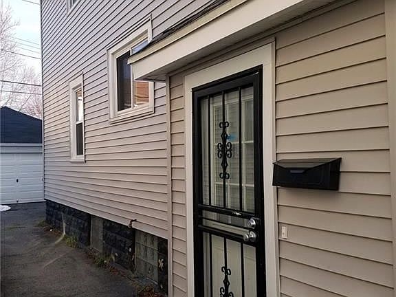 3rd image of 318 Davidson Ave