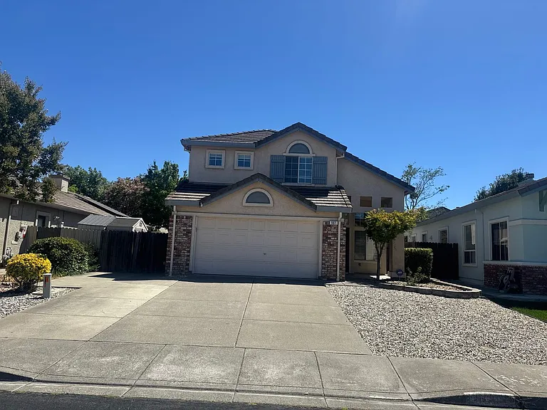961 Celestine Cir — Photo 37