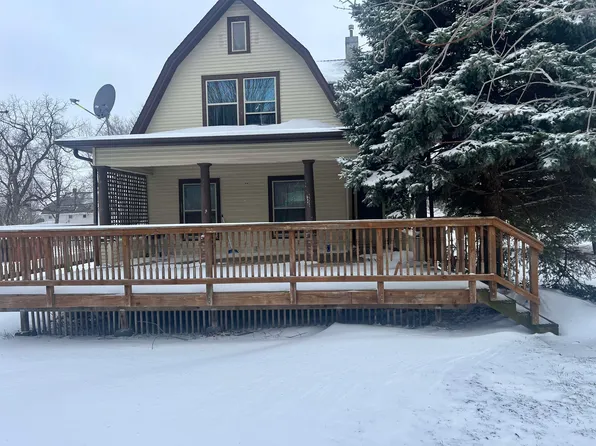 612 N St, Neligh, NE 68756