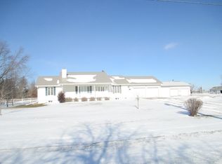 411 E Shaw St, Russell, IA 50238