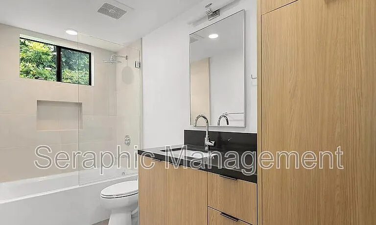 1554 Diamond St #9 — Photo 7