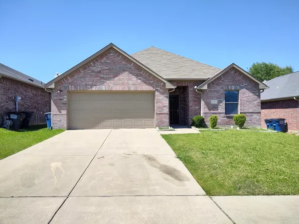 217 Creekwood Dr, Princeton, TX 75407