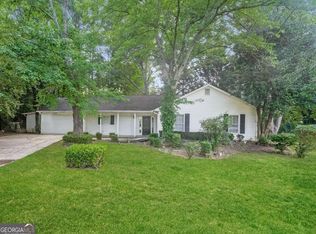 190 Supreme Ct, Lawrenceville, GA 30046