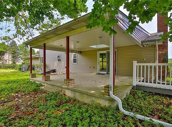 3rd image of 4279 Main Rd W