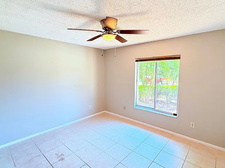 124 Clear Lake Cir — Photo 20