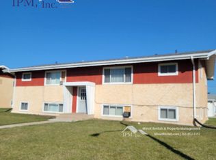 2026 4th St NW #2, Minot, ND 58703