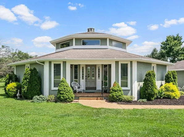 199 Chasity Dr, Cadiz, KY 42211