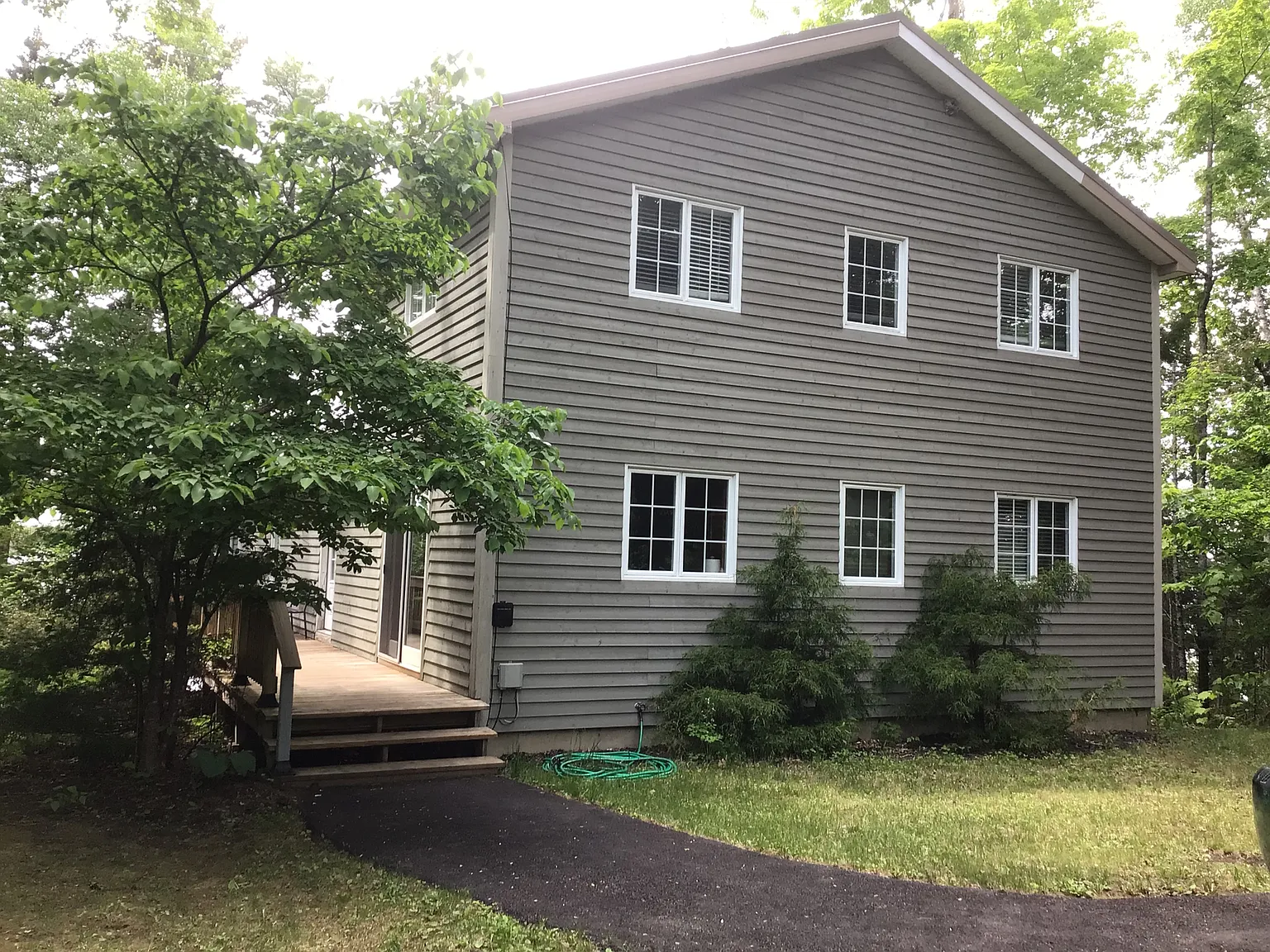 3 bed, 1500 sqft, $1,600 — Photo 2