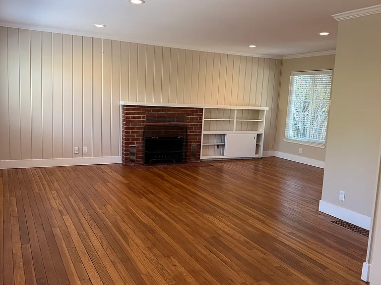 1906 Diamond Ct — Photo 11