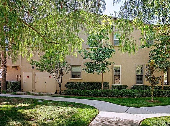 2nd image of 20435 Paseo Altisse