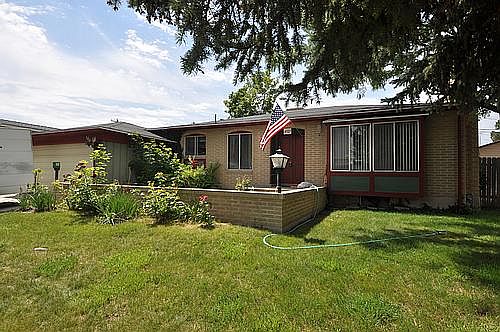 1st image of 4927 W Coquille Ave