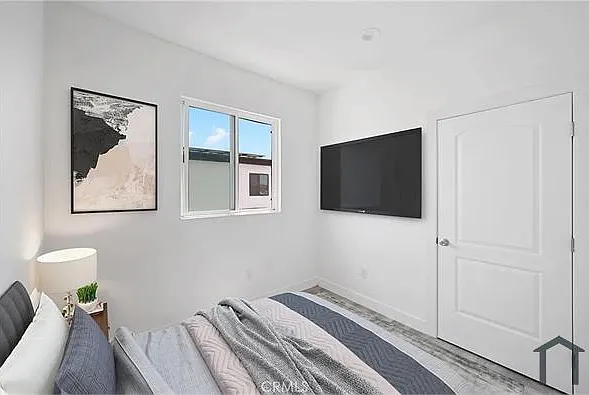 534 W Vernon Ave #1-2 — Photo 11