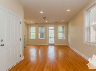 1041 W Newport Ave #1, Chicago, IL 60657