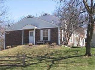 100 Hickory Ln, Cary, IL 60013