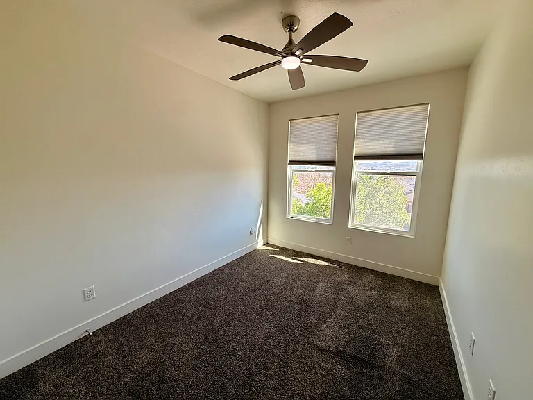 4569 W Daybreak Rim Way — Photo 12