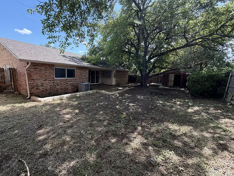 609 Marlow Pl — Photo 13