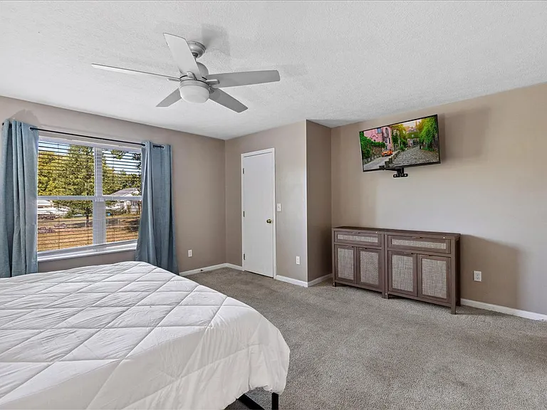 6657 Gender Rd — Photo 8