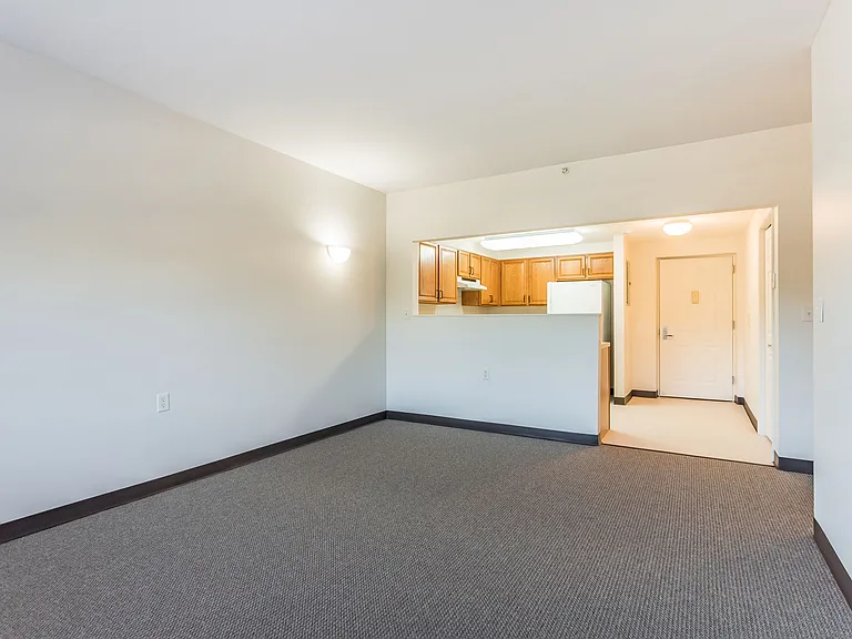 Medford Landing Apartments — Photo 20
