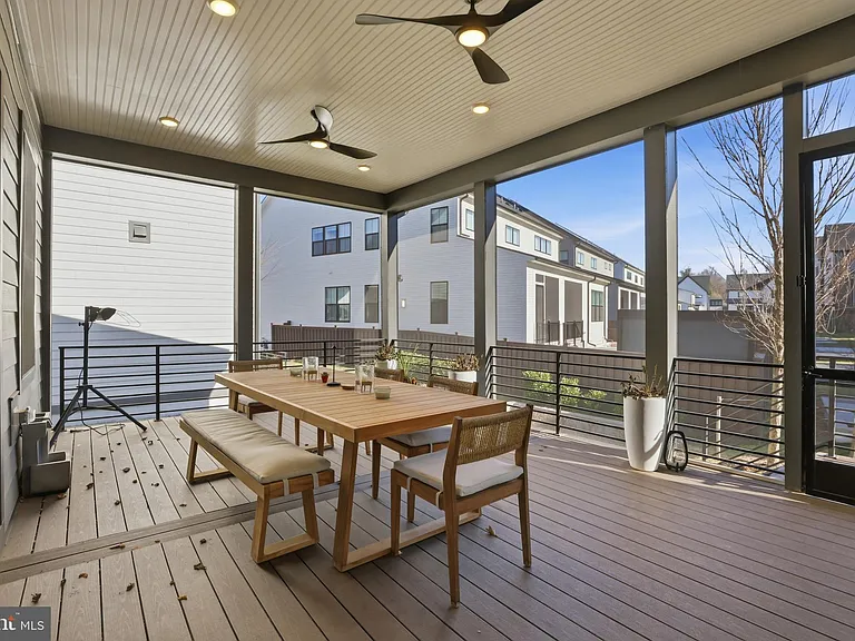 9725 Lantana Way — Photo 17