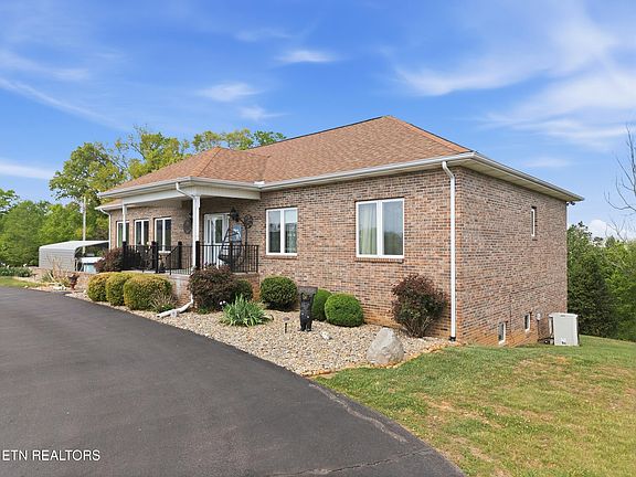 4th image of 446 Gaut Rd