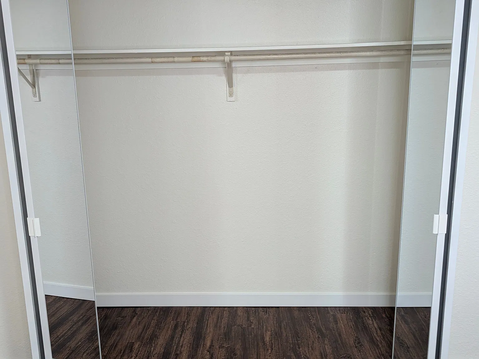 Just Renovated 2Bedroom Apartment in Boise Bench All New Appliances & Easy Freeway Access! — Photo 4