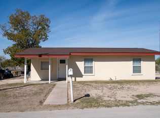 420 Hogan Dr, Del Rio, TX 78840