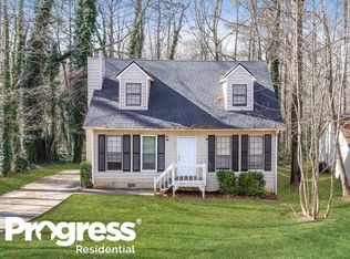 815 Hemingway Rd, Stone Mountain, GA 30088