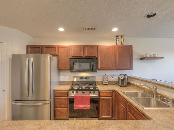 3rd image of 5008 Sala De Tomas Dr NW