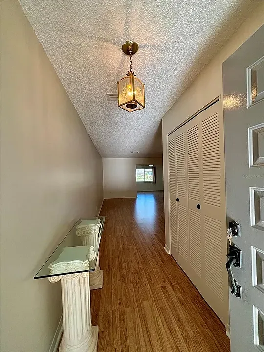 2 bed, 1277 sqft, $1,750 — Photo 2