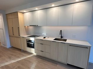 13675 107a Ave #2411, Surrey, BC V3T2H2