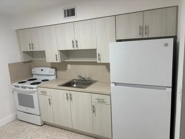 3301 SW 9th St APT 16, Miami, FL 33135