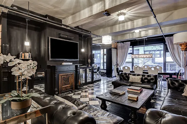 Sold by Compass | media 2