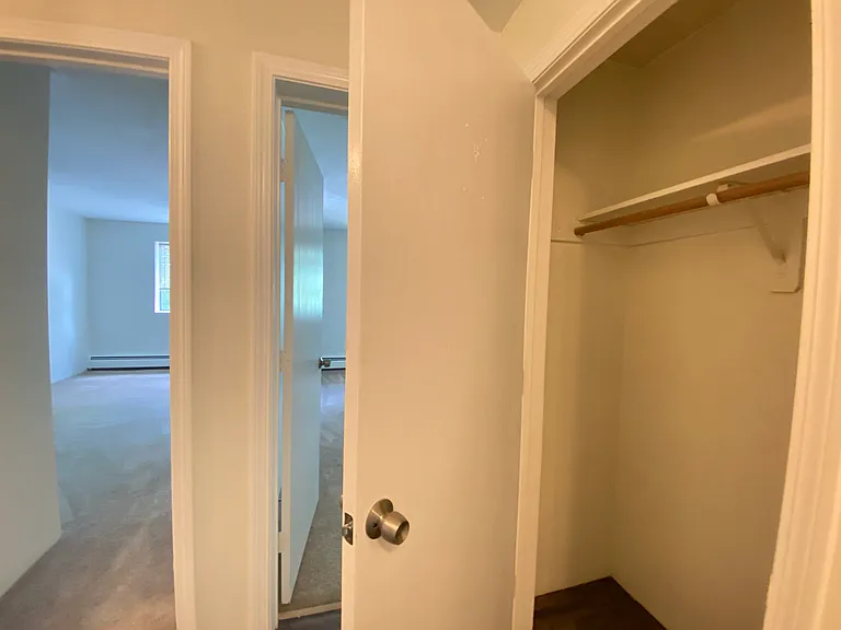 Park View Hills Condominiums — Photo 41