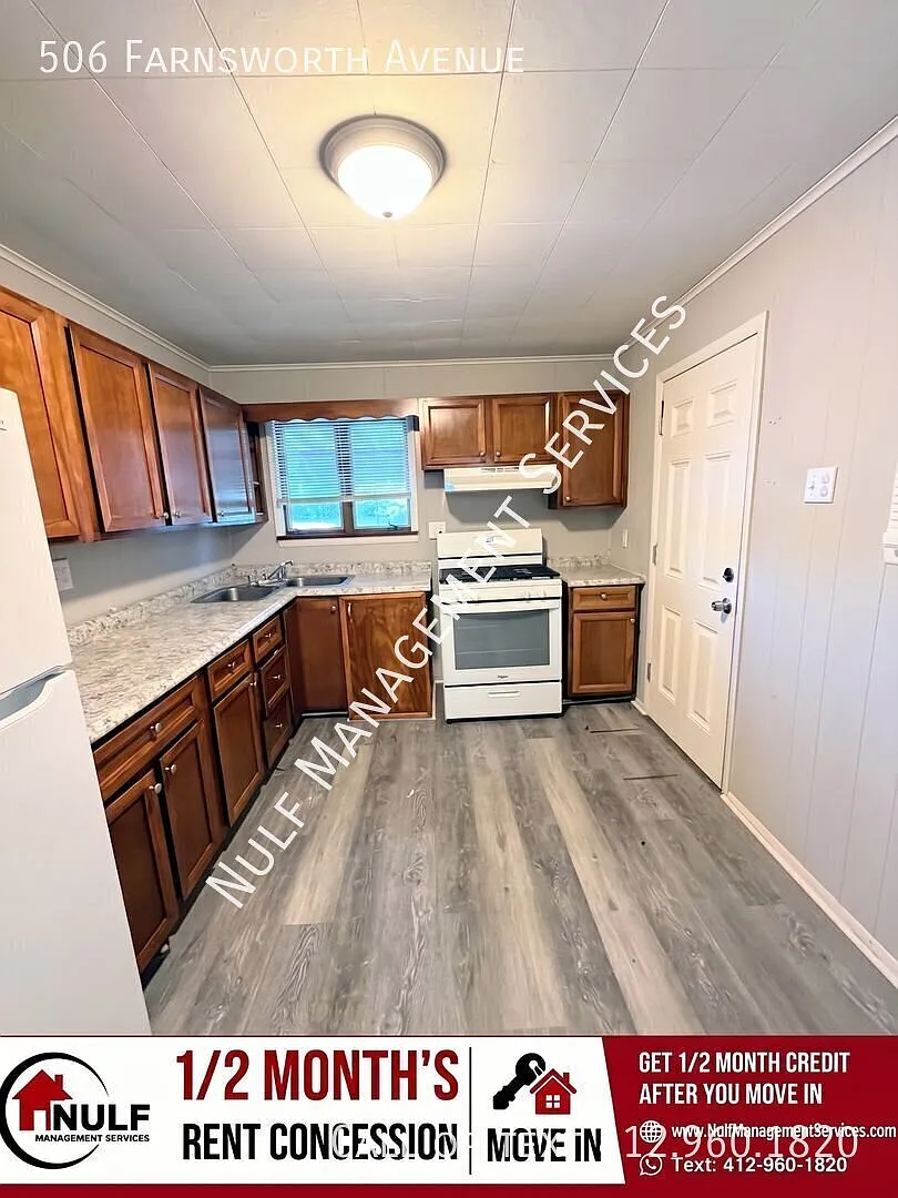 2 bed, 1.5 bath in Clairton — Photo 1