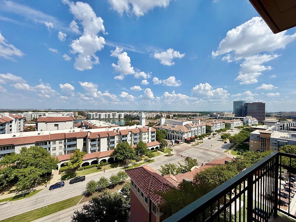 330 Las Colinas Blvd #1006