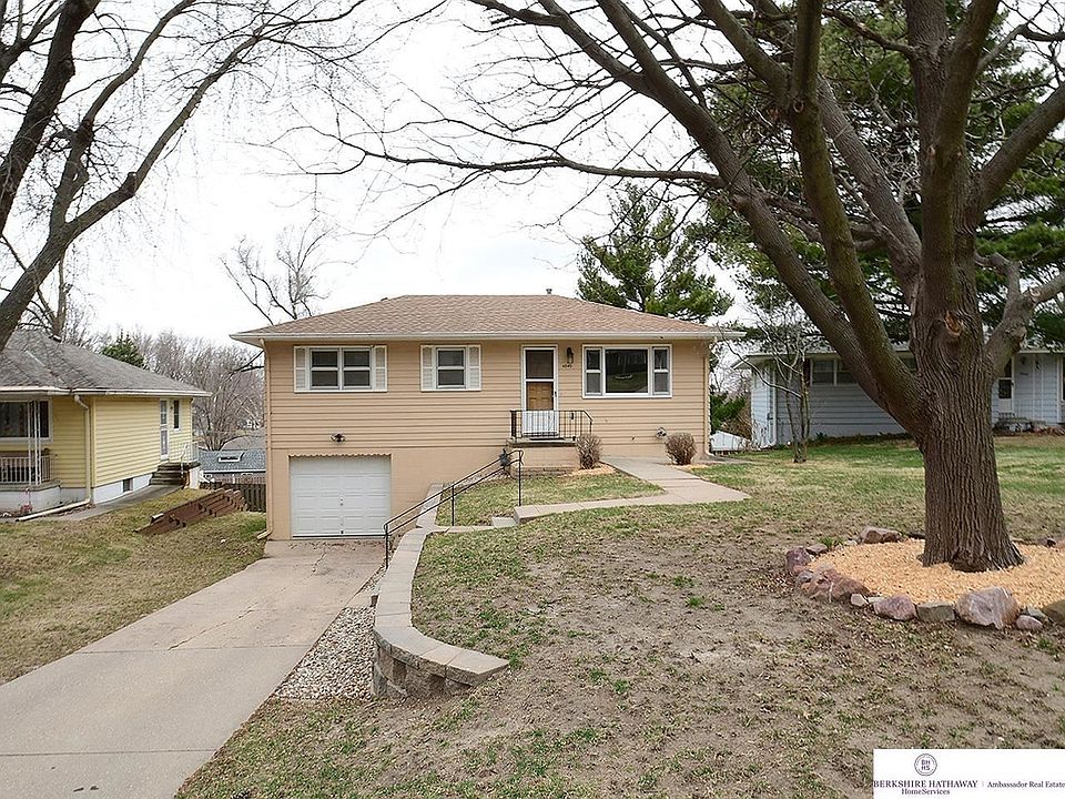1st image of 4040 N 81st Avenue Cir
