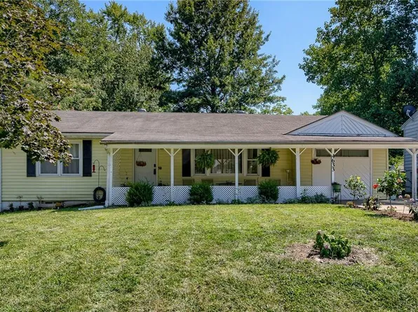 4633 NE 47th St, Kansas City, MO 64117