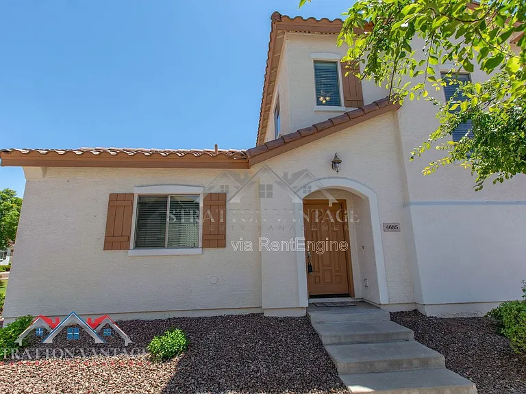 4685 E Laurel Ave — Photo 1