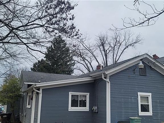 5th image of 909 S Detroit St