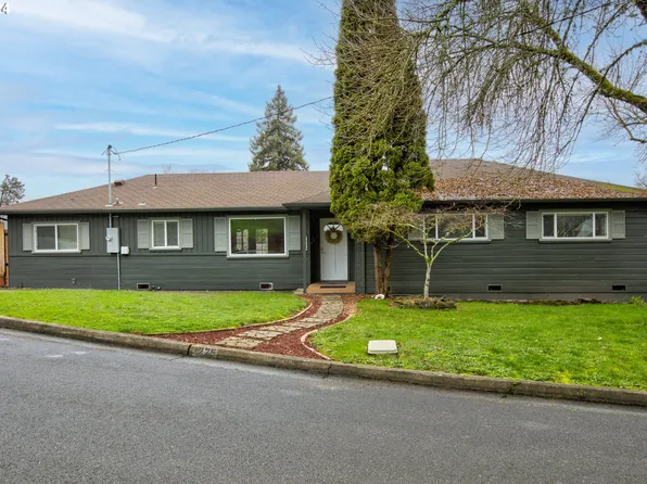1225 NE Beulah Dr, Roseburg, OR 97470