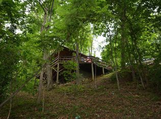 925 Timber Lake Cir, Sevierville, TN 37876