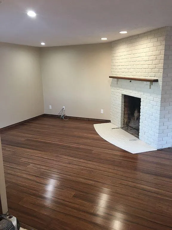 3 bed, 1367 sqft, $1,900 — Photo 2