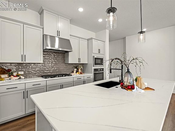7th image of this home