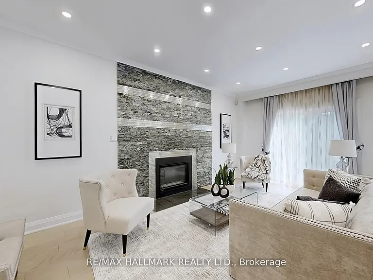 82 Windermere Cres S — Photo 11