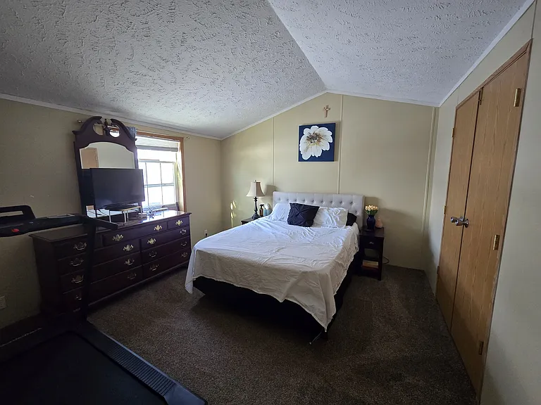 70 Pinecrest Dr — Photo 8